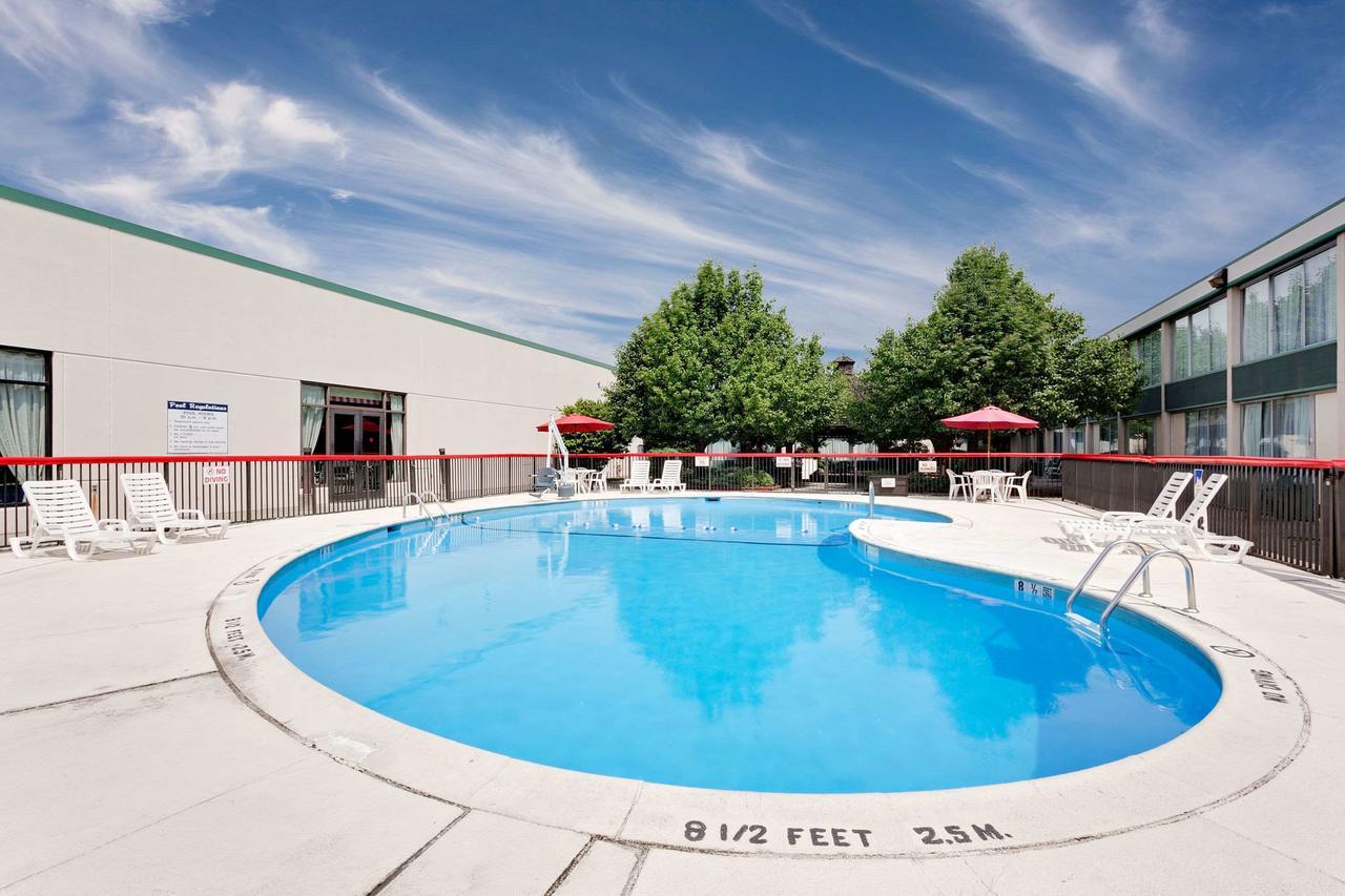 Hotel Ramada By Wyndham Fishkill Exteriér fotografie