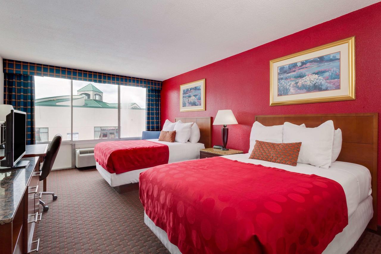 Hotel Ramada By Wyndham Fishkill Exteriér fotografie