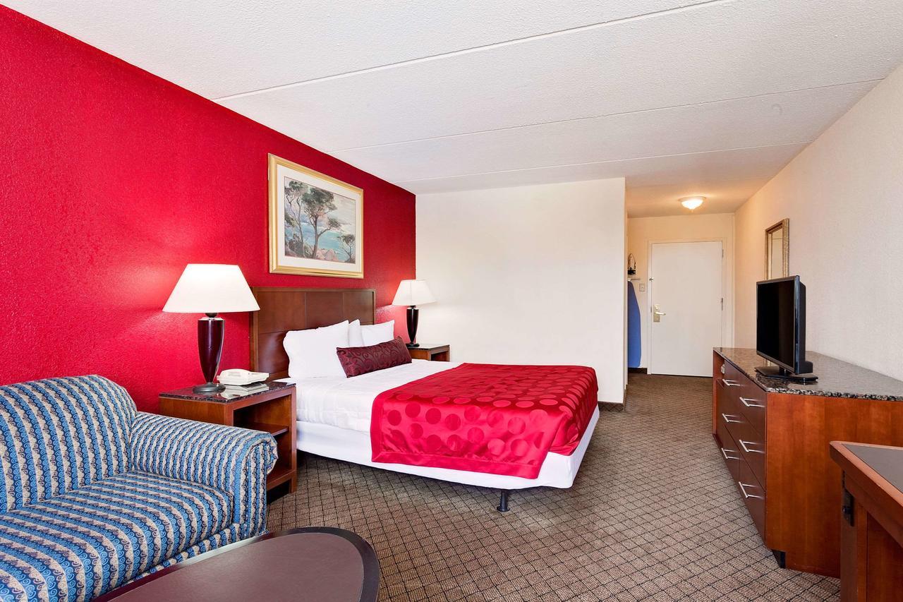 Hotel Ramada By Wyndham Fishkill Exteriér fotografie