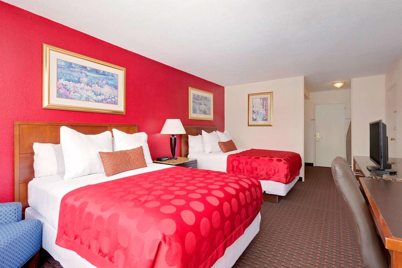 Hotel Ramada By Wyndham Fishkill Exteriér fotografie